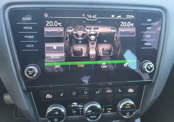 Skoda Octavia cena 69999 przebieg: 110000, rok produkcji 2017 z Hrubieszów małe 436